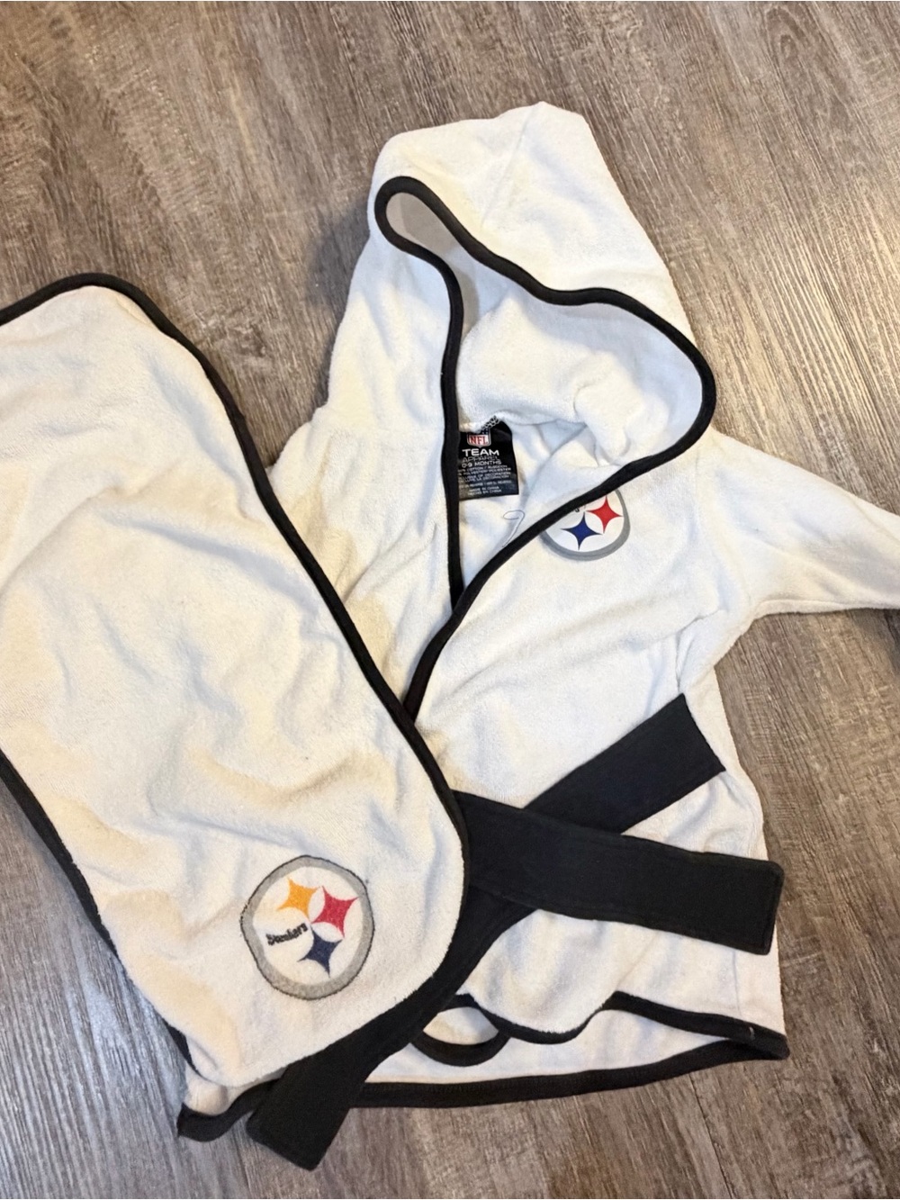 NFL Kids Hooded Robe in White with Black Trim and Team Logo